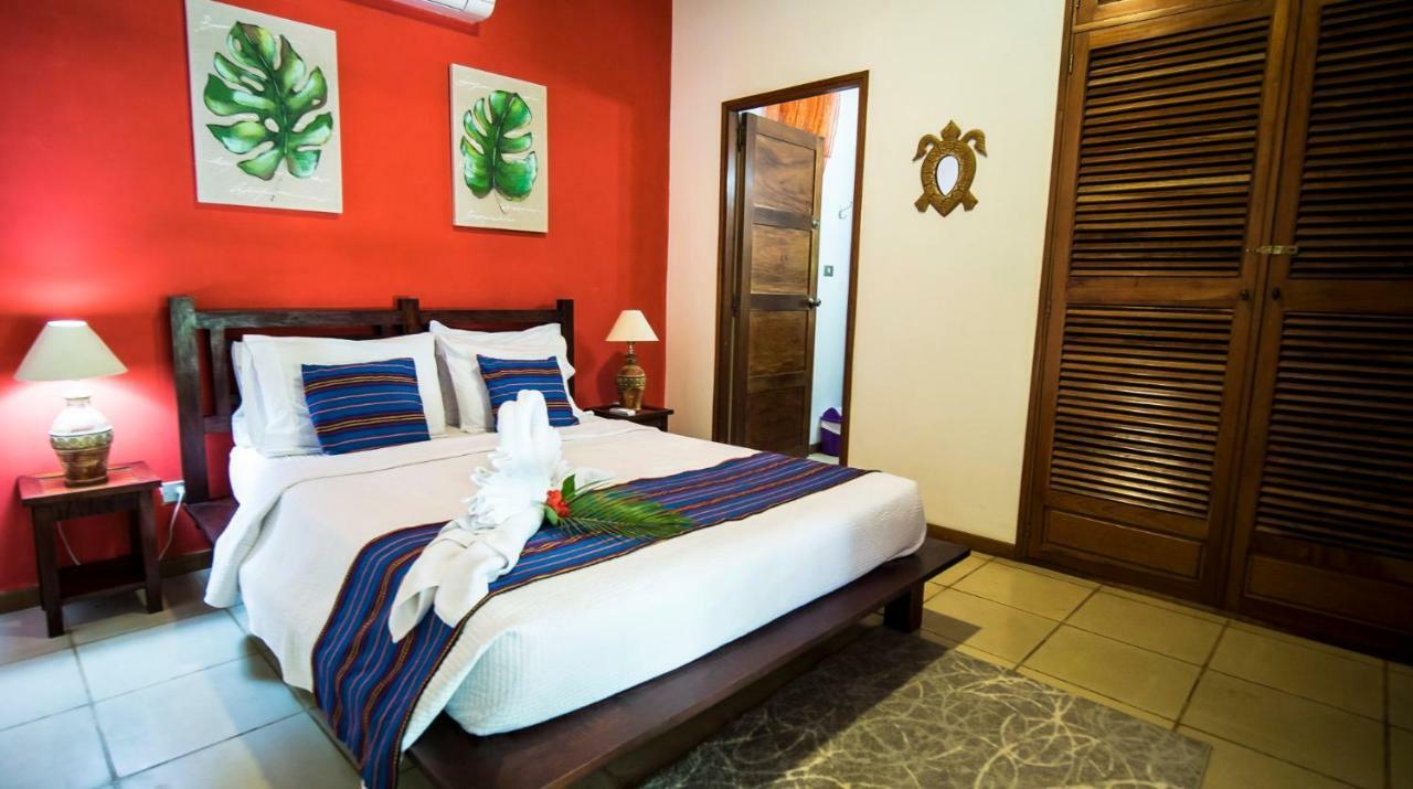 Hotel El Pequeno Gecko Verde Sámara Dış mekan fotoğraf
